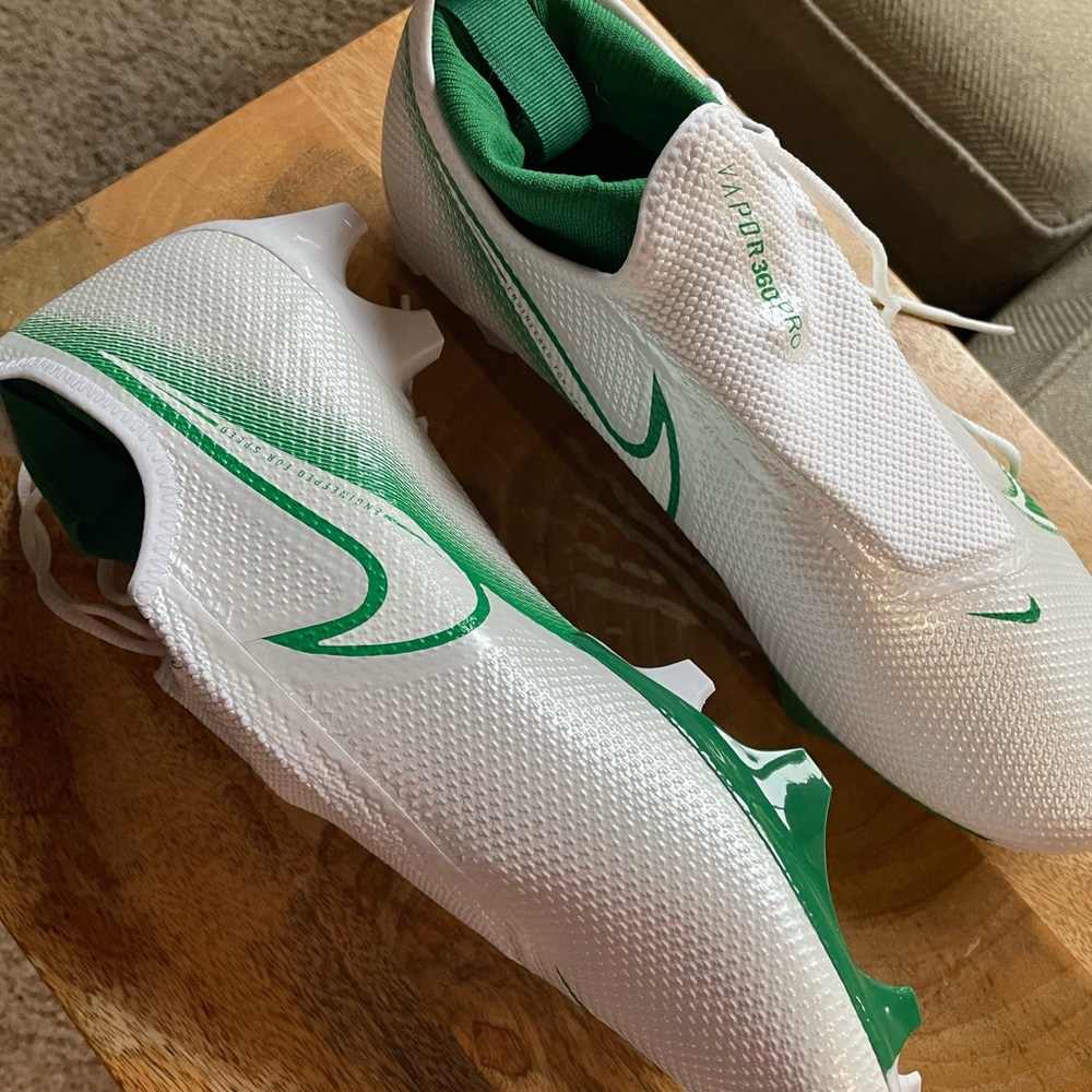 White with green Nike Vapor 360 Pro mens size 12 cleats. Brand new. Never worn.